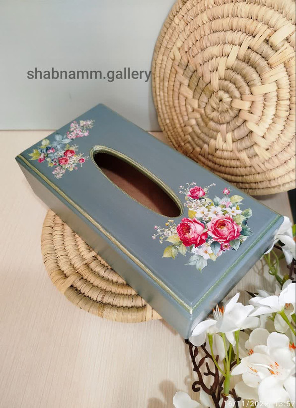 جادستمالی چوبی دستساز؛ ترکیب هنر پتینه و دکوپاژ مخصوص دکوراسیون خاص