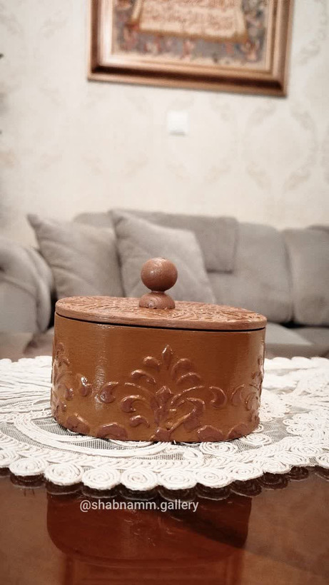 قندان چوبی منبت کاری شده در طرح و رنگ متنوع