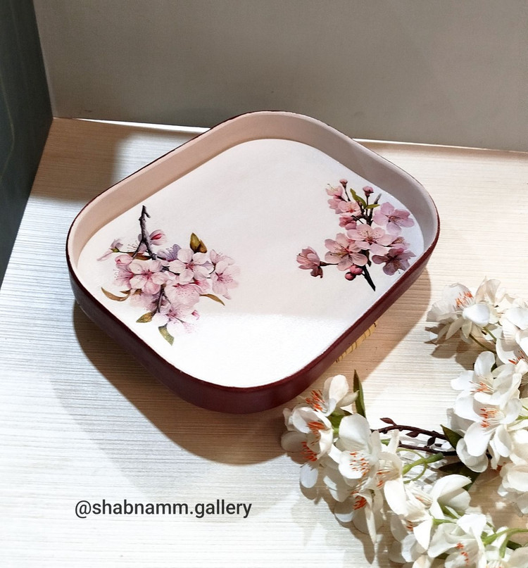 سینی چوبی دکوپاژ در رنگبندی متنوع